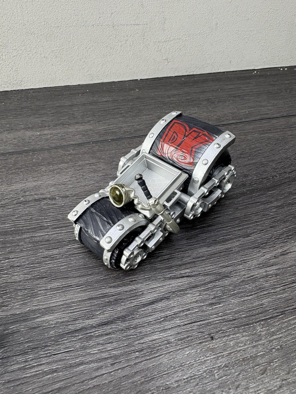 Skylanders: SuperChargers: Dark Barrel Blaster Donkey Kong DK