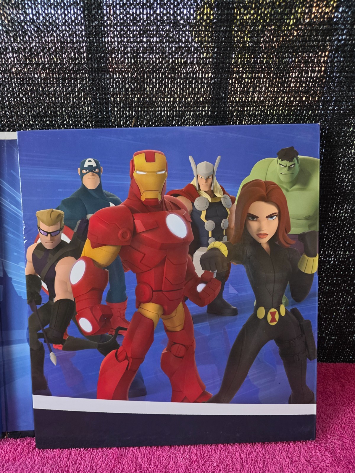 Disney Infinity 2.0 Marvel Super Heroes Power Disc Binder Album With 17 Discs