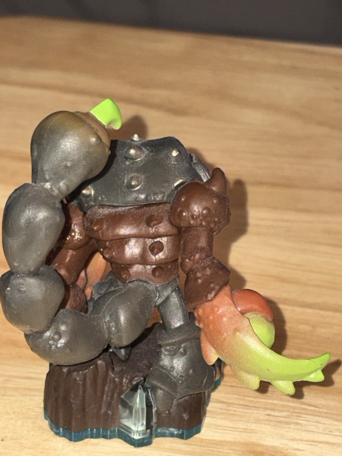 Skylanders Swap Force Scorp Figure & Card