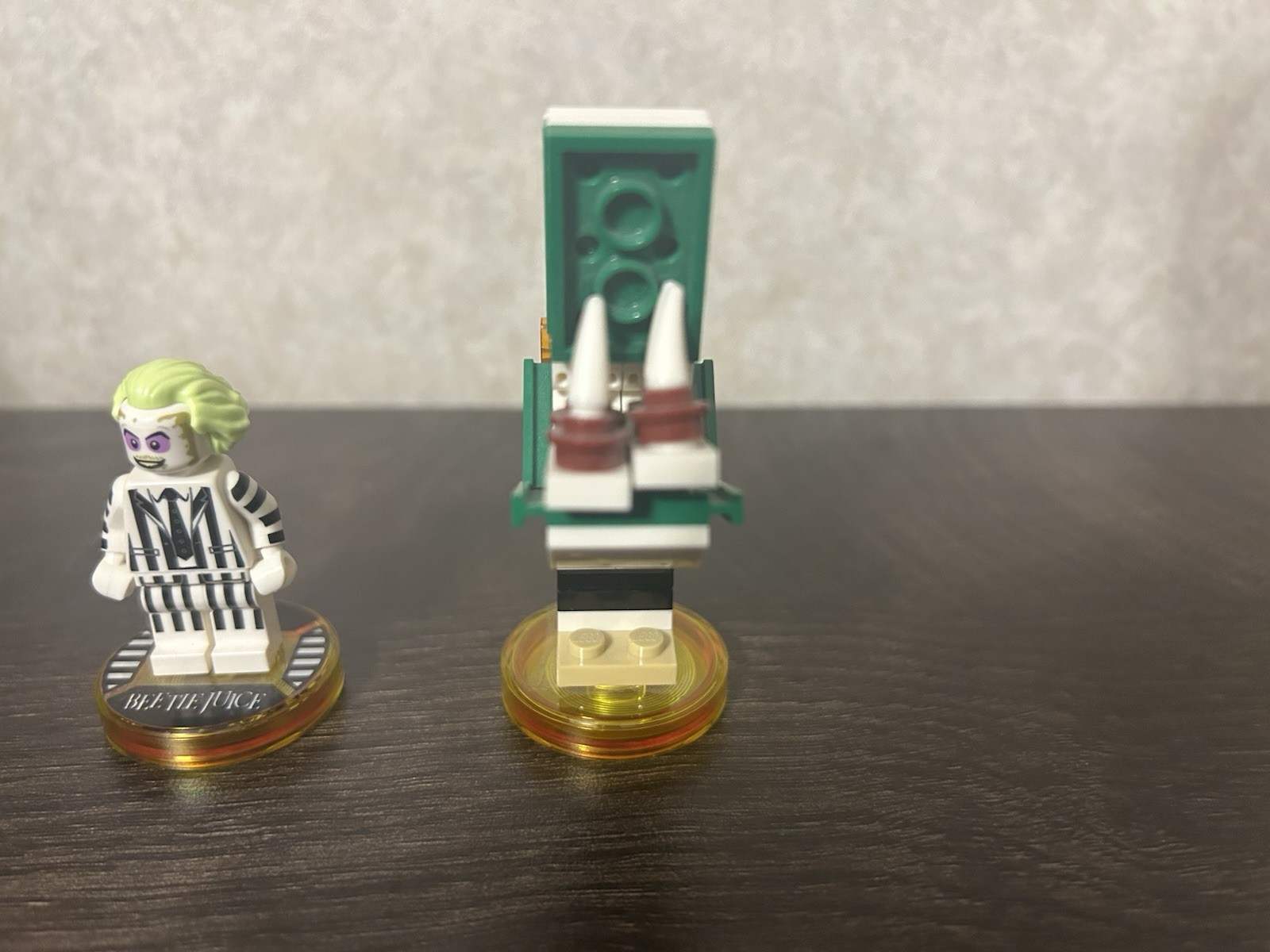 Lego Dimensions Beetlejuice Figure Vehicle Set Loose W/ Bases Mint