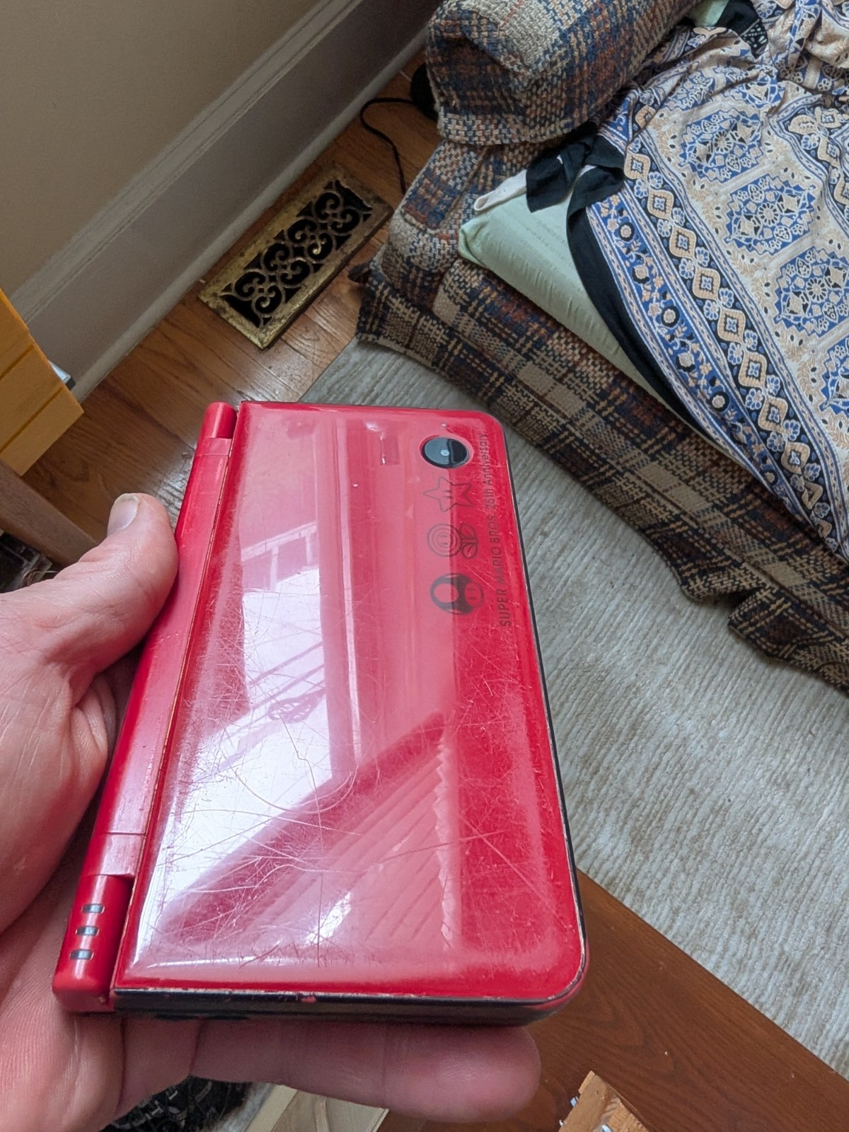 Nintendo DSi XL Super Mario Bros 25th Anniversary Edition Red