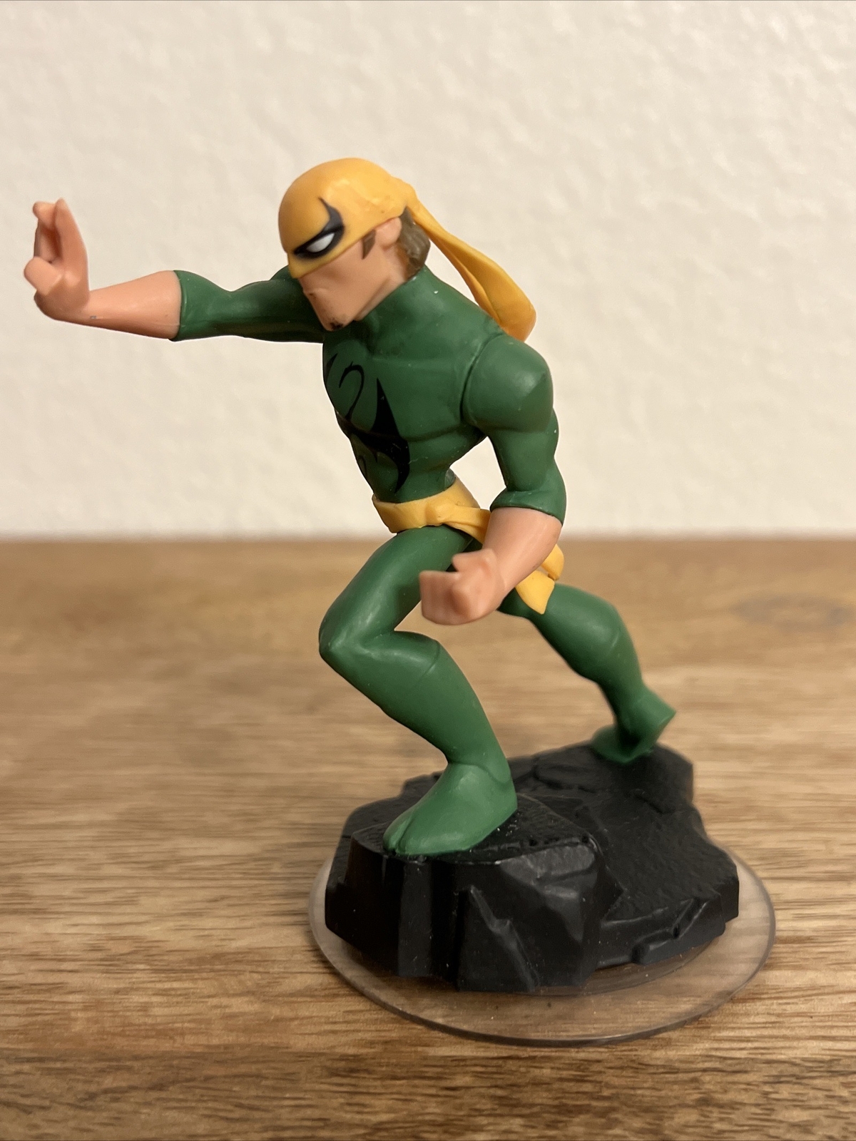 DISNEY MARVEL INFINITY 2.0 SUPER HEROES IRON FIST TOY