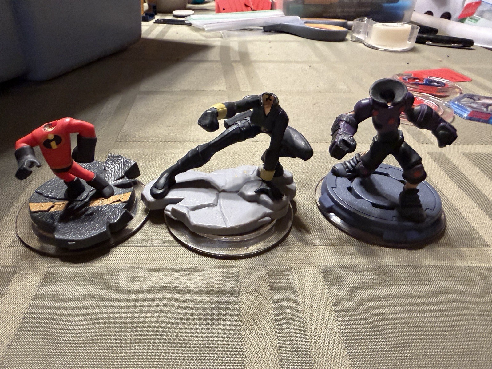 Disney Infinity 2.0 Marvel Lot Hulk Thor Venom Captain America Groot + 7 Power D