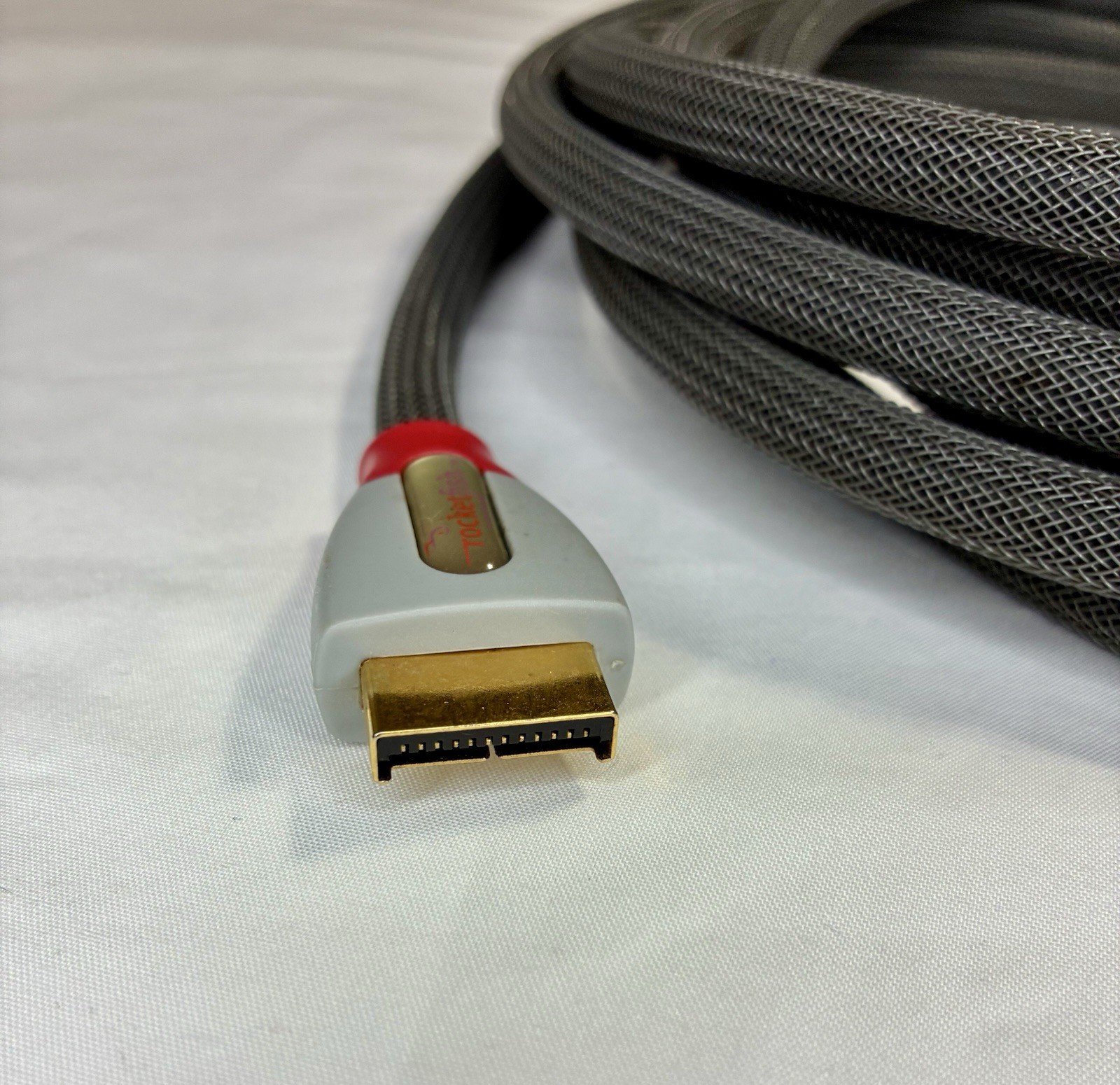 Rocketfish Component AV Cable RCA Audio/Video Proprietary Game Console Connector