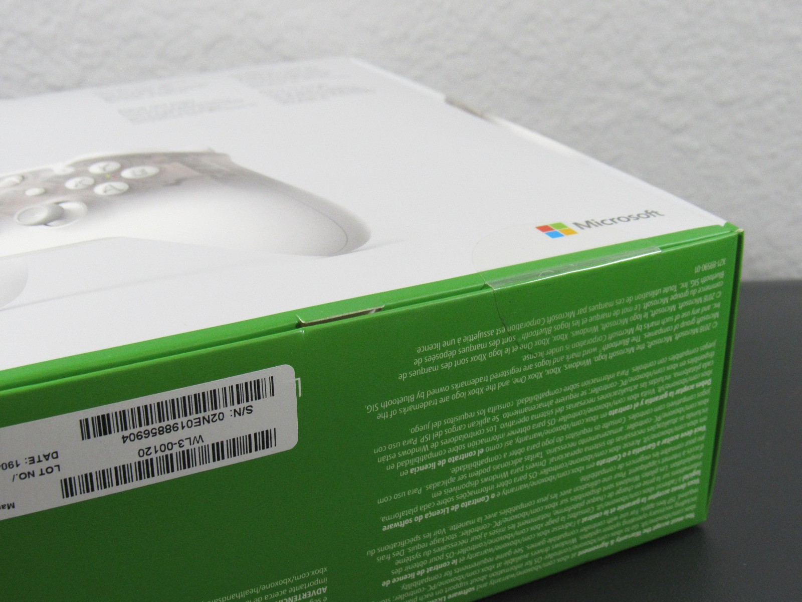Xbox Wireless Controller – Phantom White Special Edition (BRAND NEW)