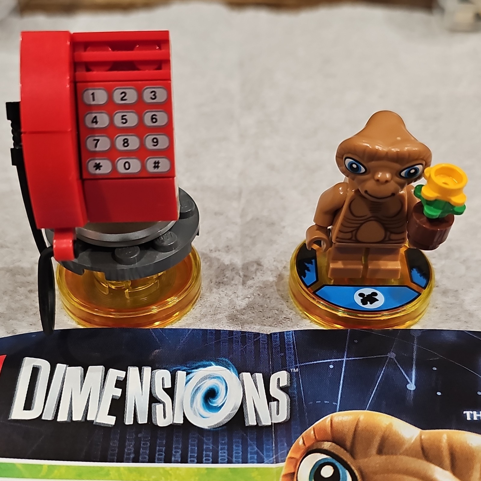 LEGO Dimensions E.T. Character Figure Pack (71258) Minifigure & Phone