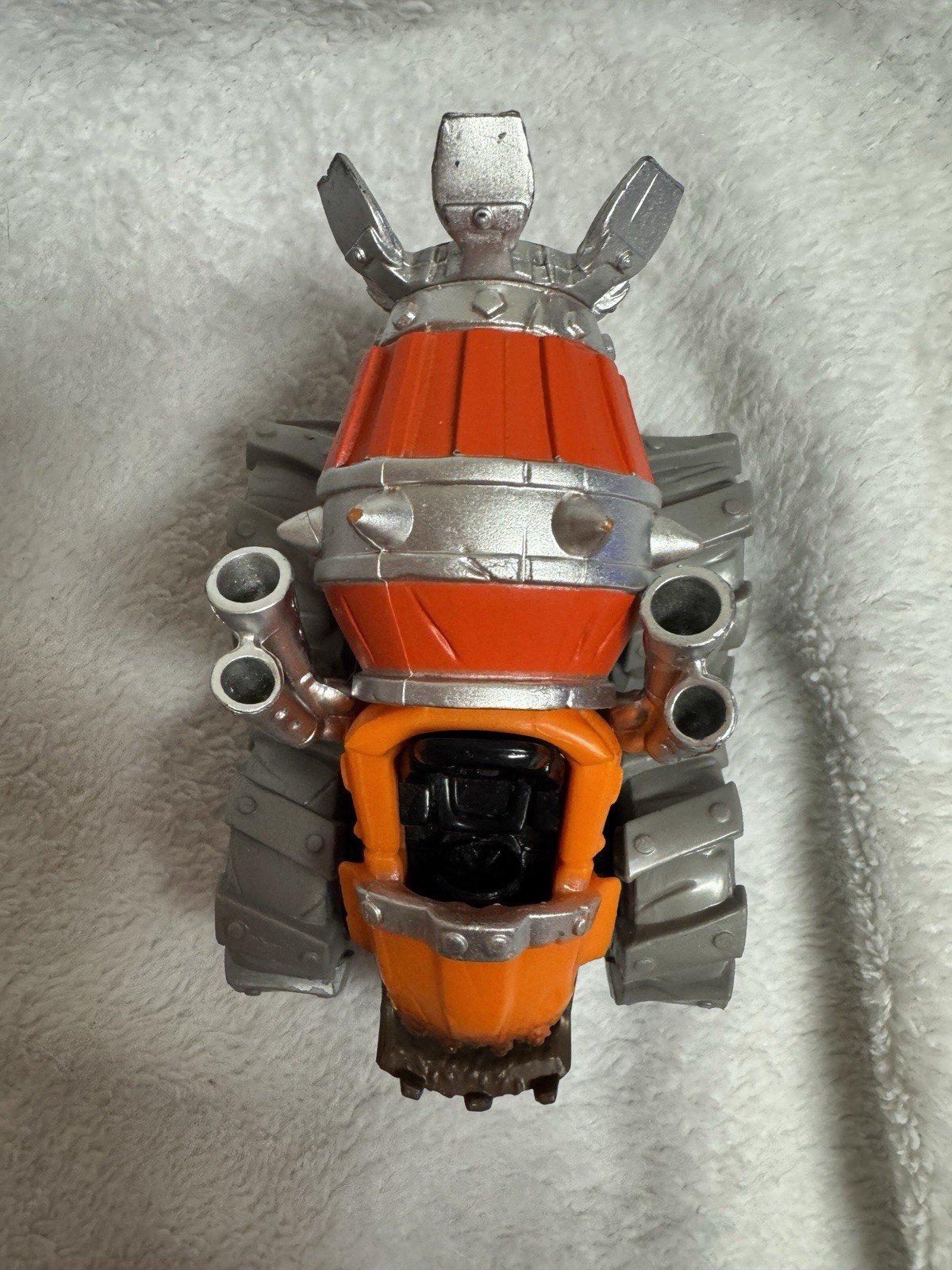 Skylanders Superchargers Shield Striker Vehicle Figure, thump truck, Sea Shadow