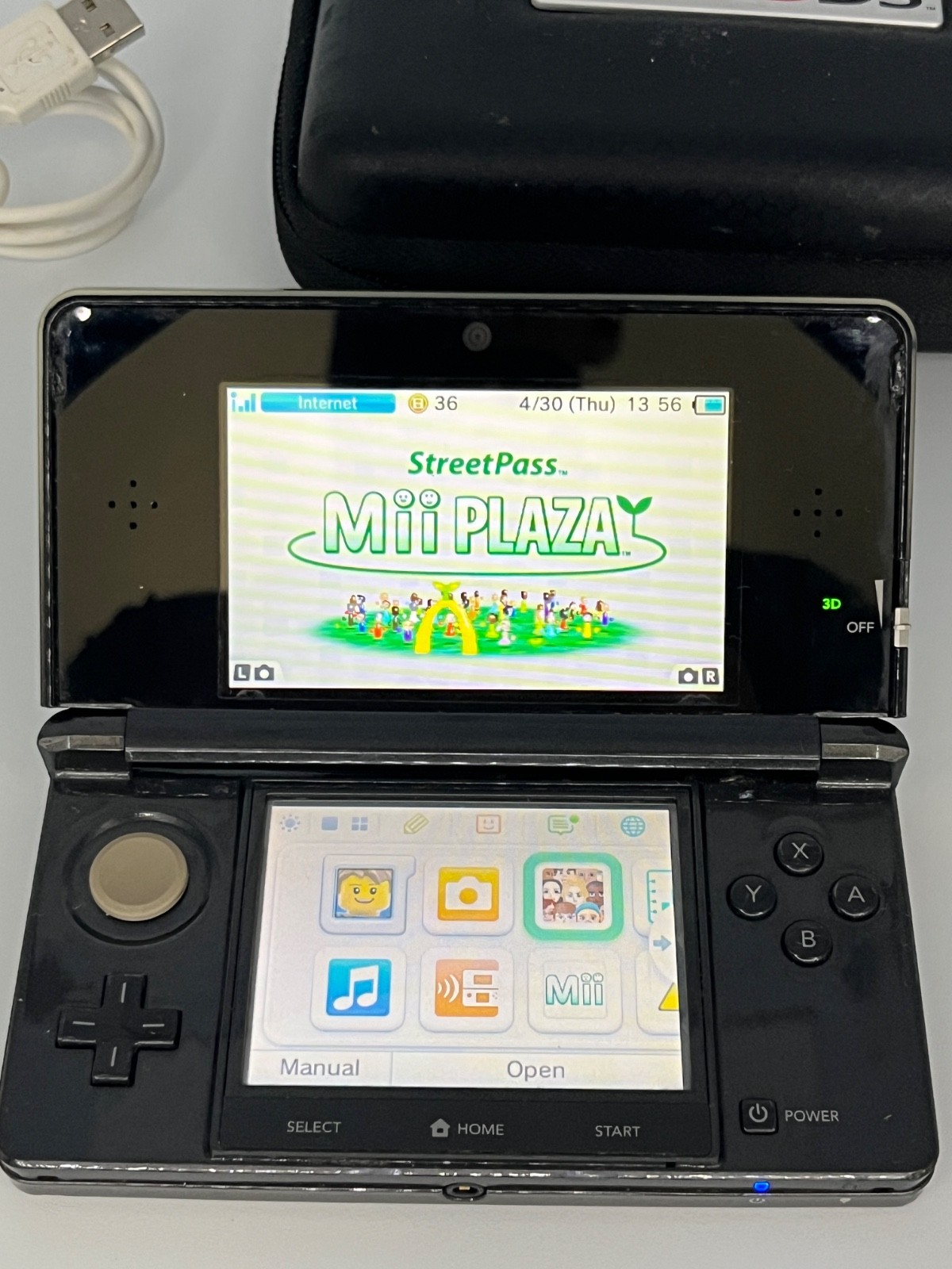 Nintendo 3DS Black Handheld Console 3D CTR-001 with Game and Case