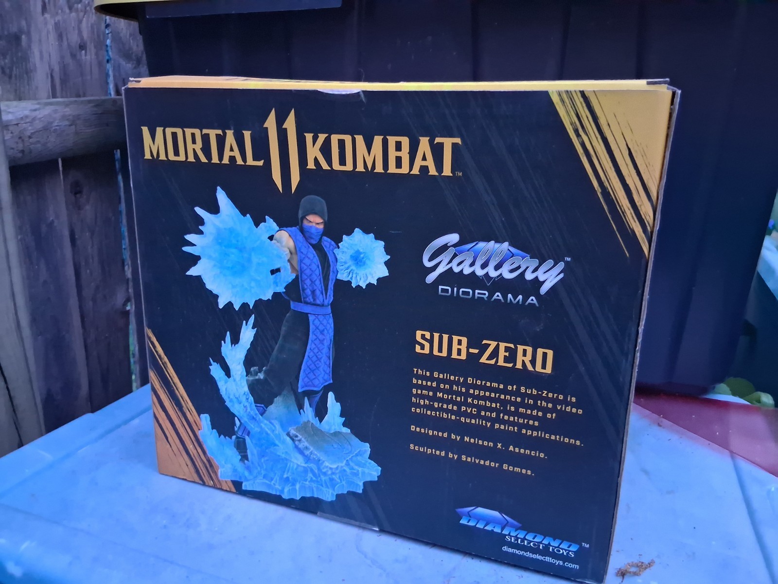 Mortal Kombat 11 Sub-Zero 9″ Gallery Diorama PVC Statue Open Box Diamond Select