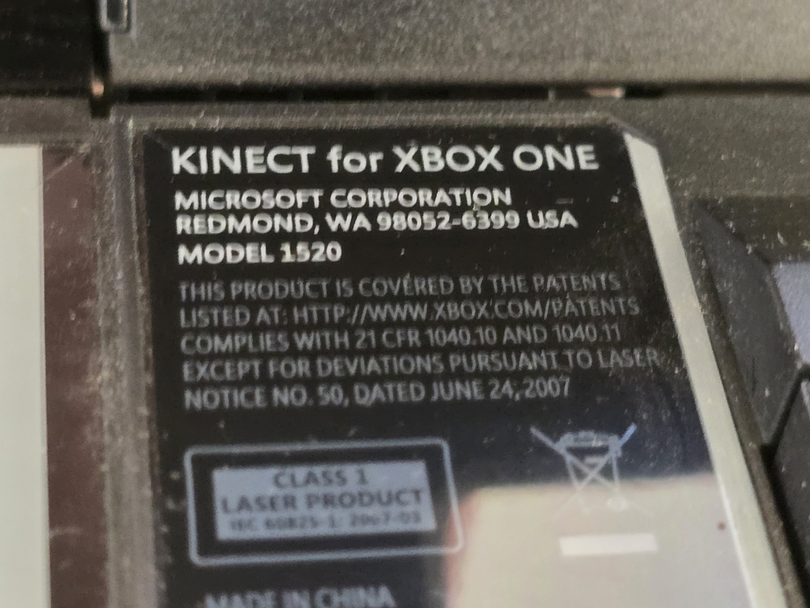 Microsoft Xbox One Bundle Model 1540 w/ Kinect 1520 Pwr Supply Cntrl + Headset