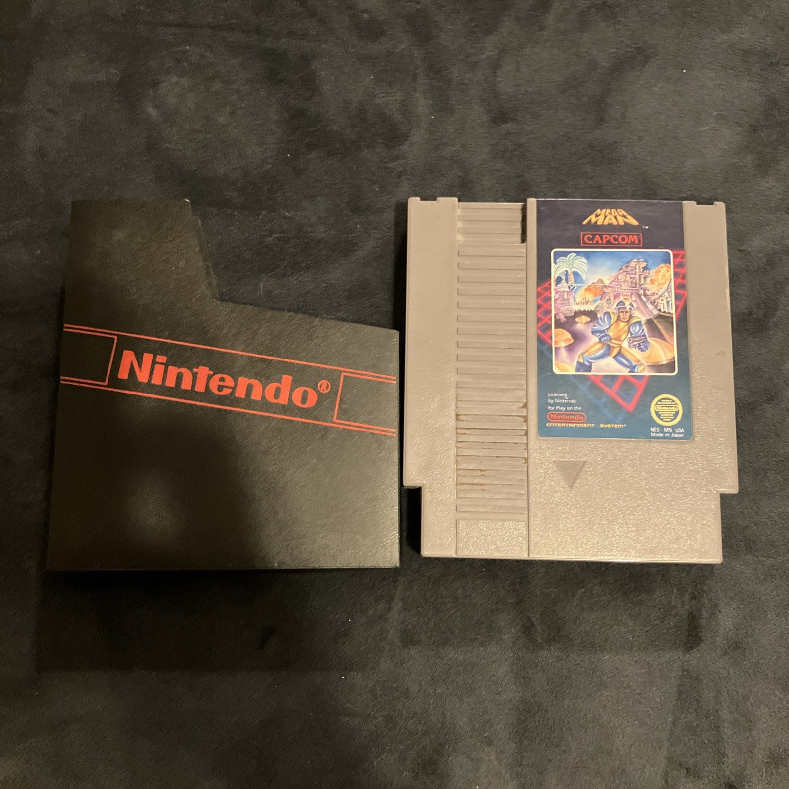 Mega Man (Nintendo Entertainment System, 1987) NES Authentic Cartridge w/sleeve