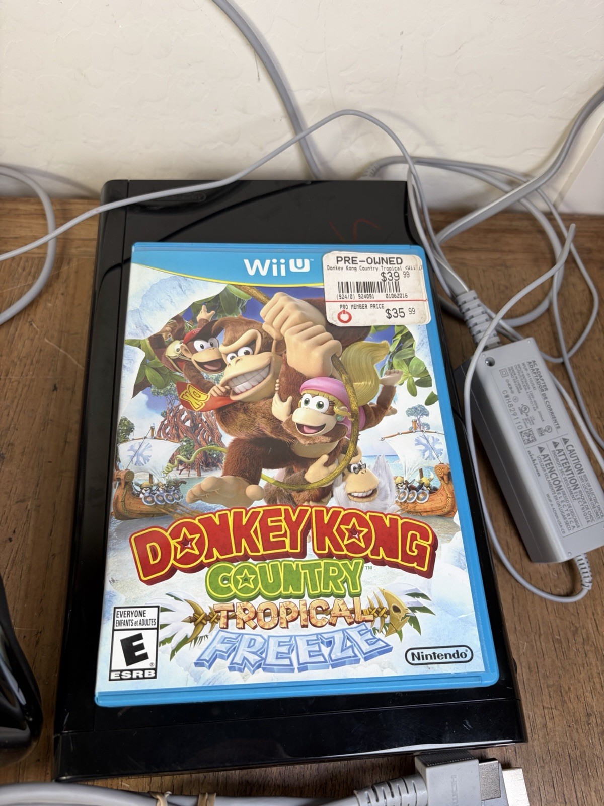 Nintendo Wii U 32GB Complete Console Bundle WUP-101(02) W Gamepad WUP-010 (USA)