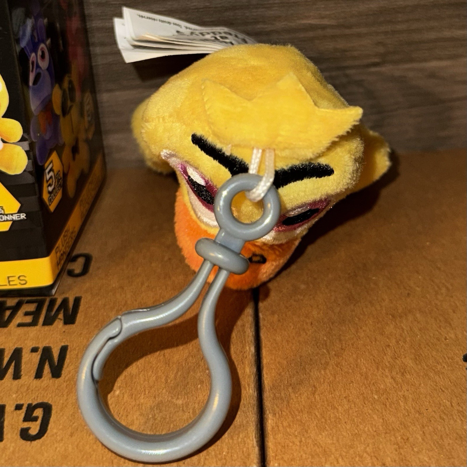 Five Nights at Freddy’s Chica Mystery Plush Hanger Keychain Backpack Clip FNaF