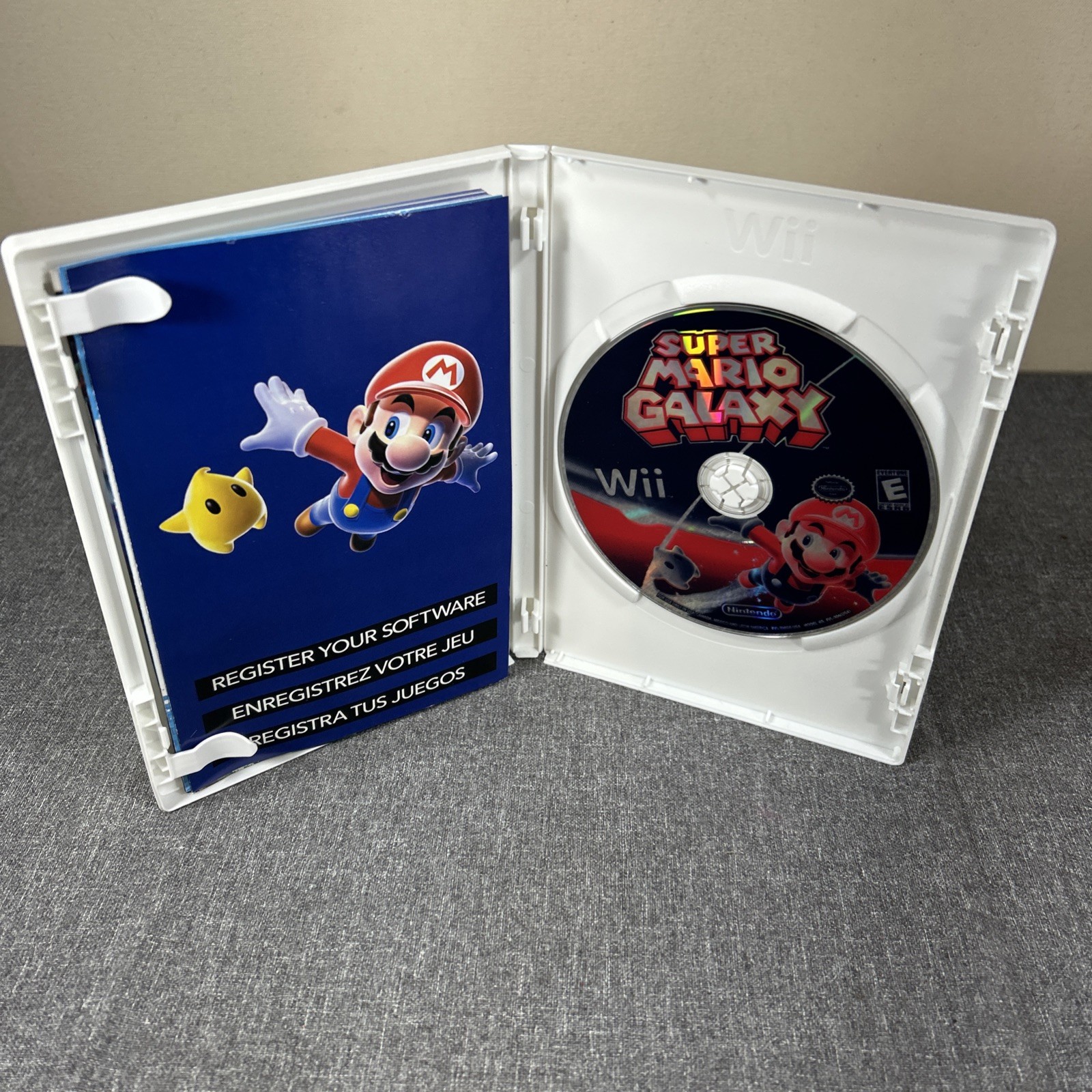 Super Mario Galaxy (Nintendo Wii, 2007) CIB Nice Condition Clean