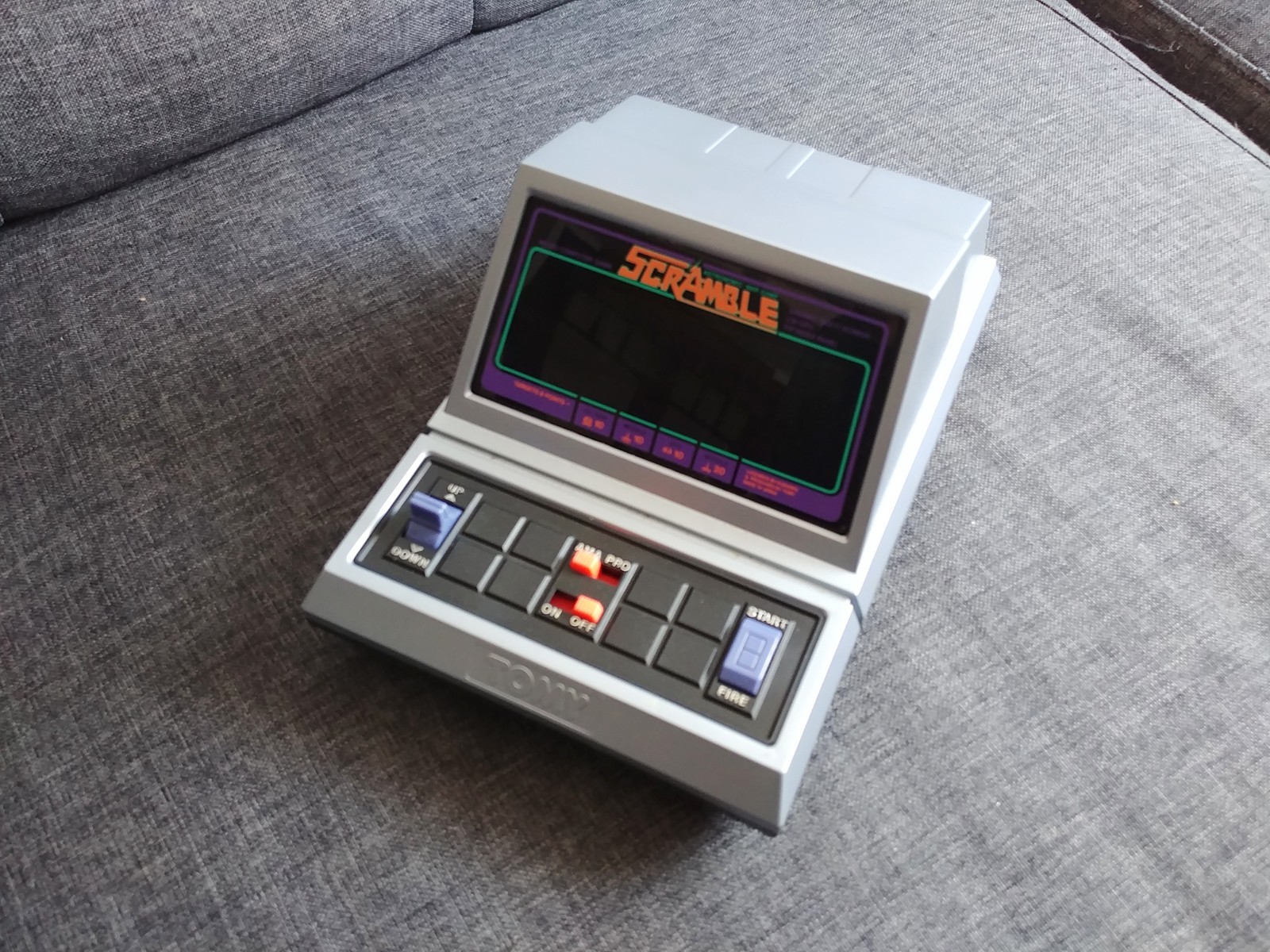 BOXED SCRAMBLE TOMY Tomytronic LSI Tabletop Electronic VFD game & watch 1982