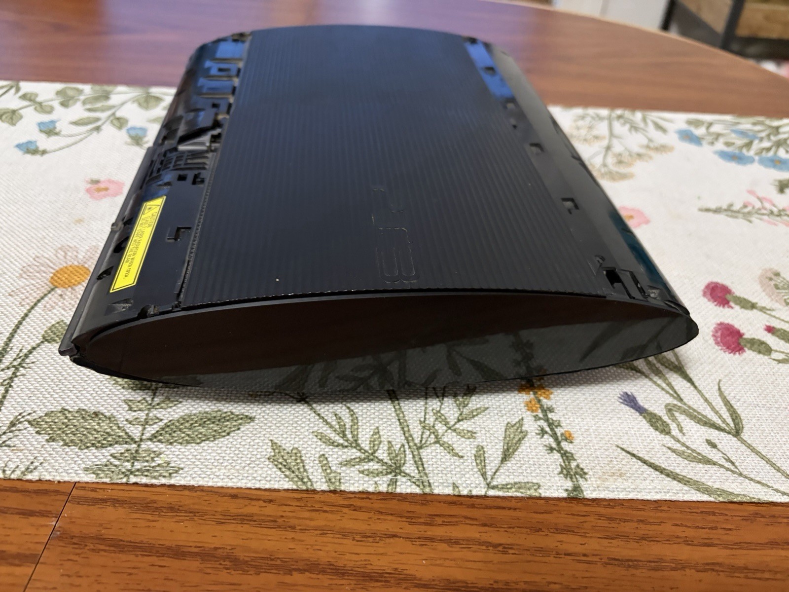 Sony PlayStation 3 Super Slim 250GB Bundle – CECH-4001B – Cosmetically Flawed