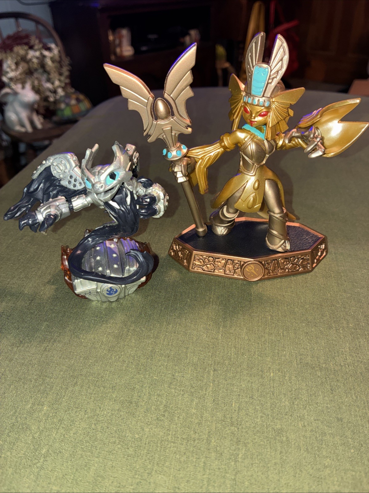 Skylanders Super Chargers Dark Spitfire and Imaginators Gold Queen Figure Lot