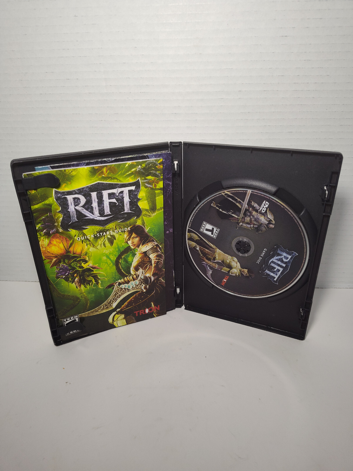 Rift – PC – Video Game – VERY GOOD