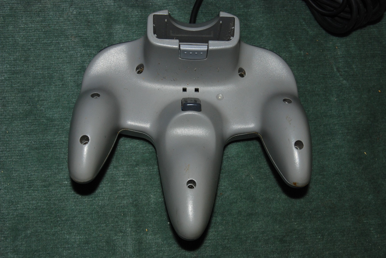 Nintendo 64 Light Gray Controller Genuine OEM Very Good with Tight Stick