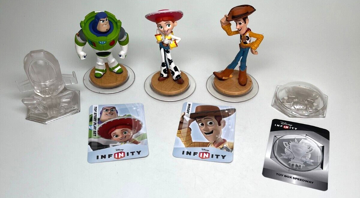 Disney Infinity Toy Story Woody Jessie Buzz Lightyear Toybox Speedway Crystal