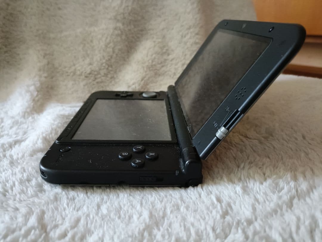 Nintendo New 3DS LL Gray Console Tested Working w/ AC Adapter