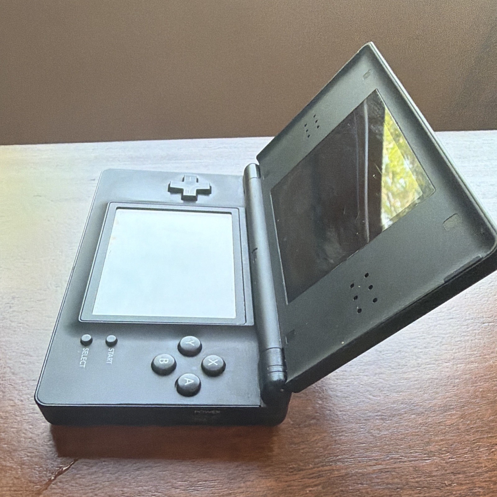 Nintendo DS Lite Black Handheld System Wi-Fi USG-001 NTSC-U/C