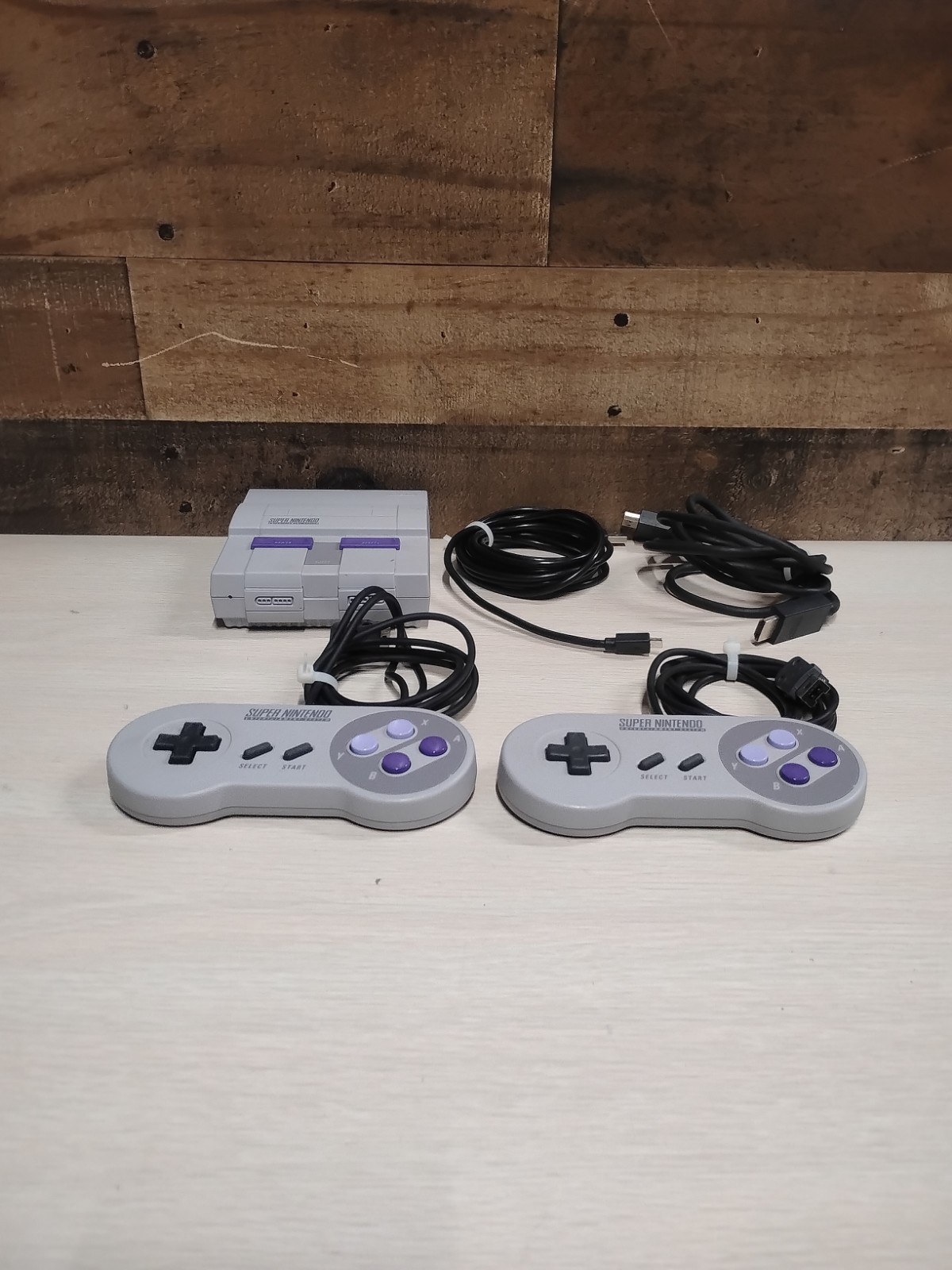 Super Nintendo SNES Console Control Deck CLV-201 with 2 Controllers and Cords