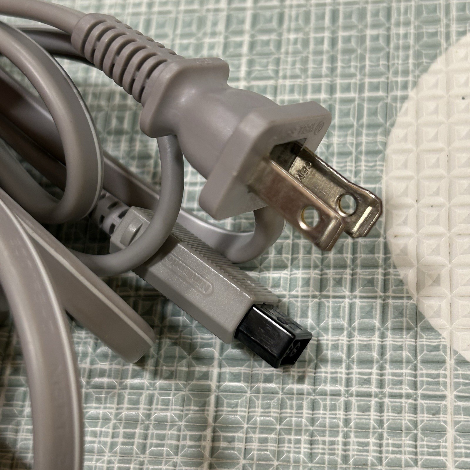 Nintendo Wii OEM Cord Bundle – Power Cord + AV Cable + Sensor Bar Genuine TESTED