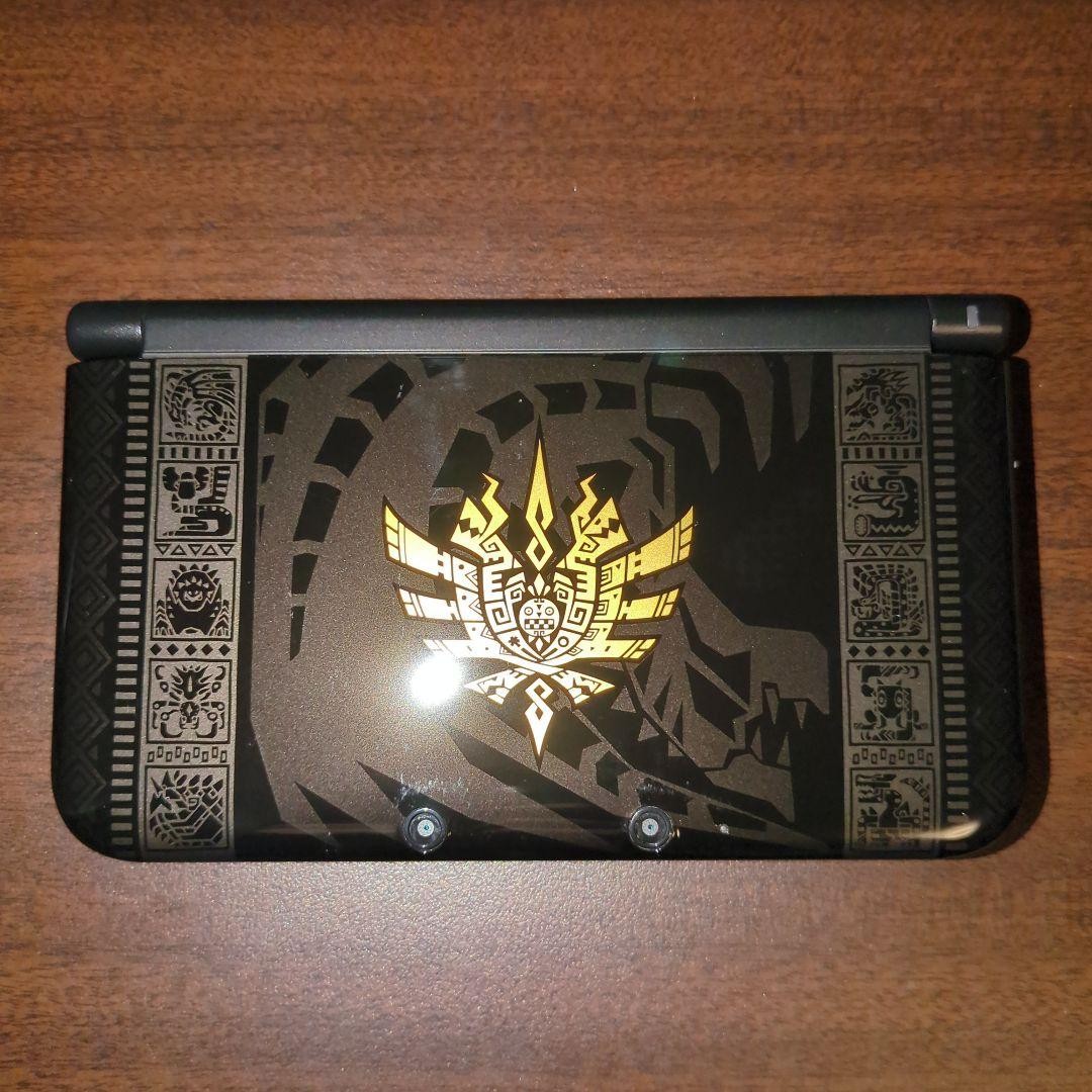 Nintendo 3DS LL Monster Hunter Special Pack Console Charger