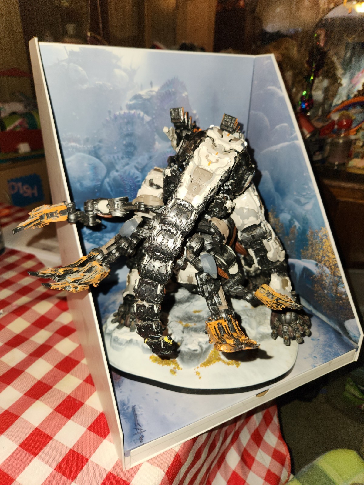 Horizon Zero Dawn Tremortusk Aloy Statue with 2 Figures