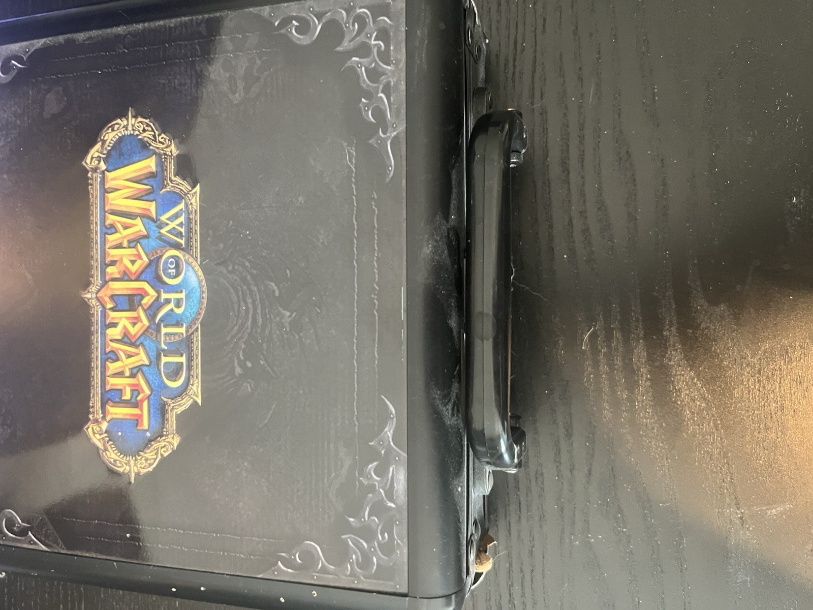 World of Warcraft Poker Set RARE Blizzcon 2011 Some Damage To Case