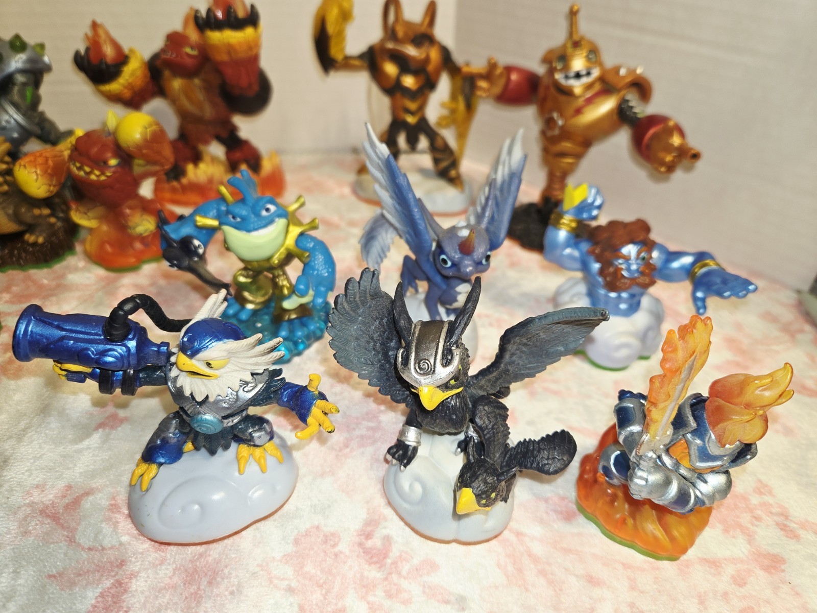HUGE Lot Of 38 Activision Skylanders Character Figures Mixed Series Action