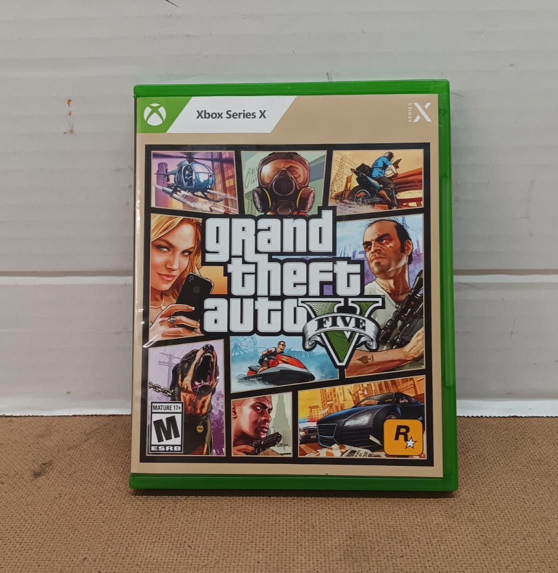 Grand Theft Auto V Five Xbox Series X (2) Disks (No MANUAL)