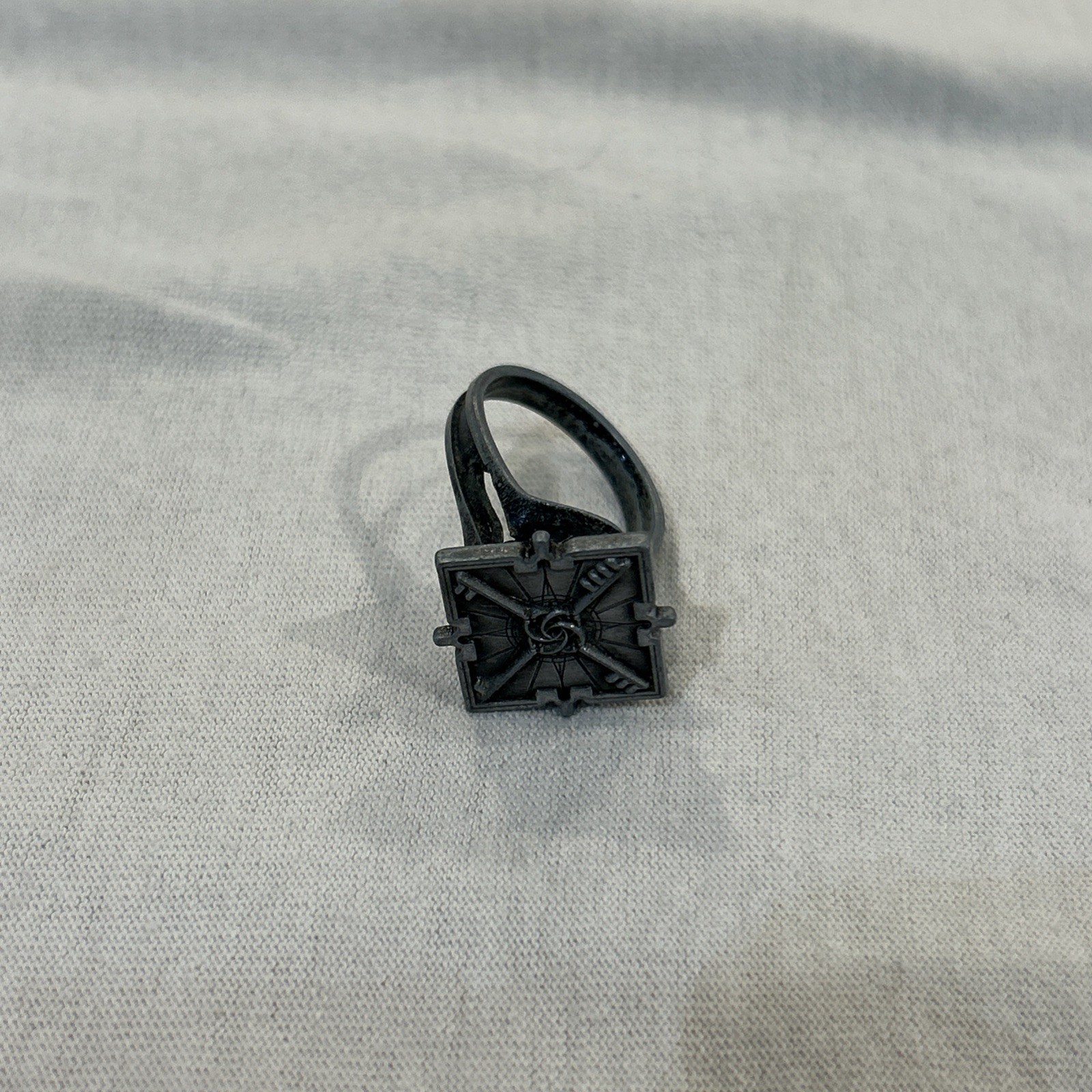 Dishonored 2 Collector’s Edition Emily Kaldwin Ring
