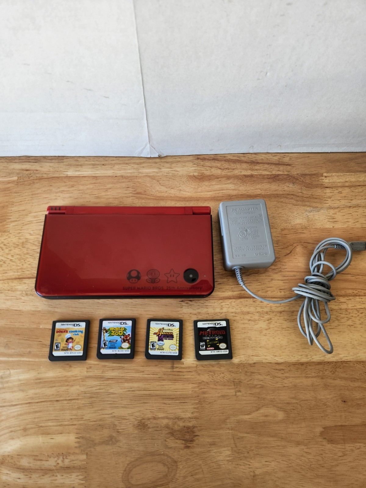 Nintendo DSi XL – Mario Bros 25th Anniversary Edition – TESTED WORKING + 4 Games