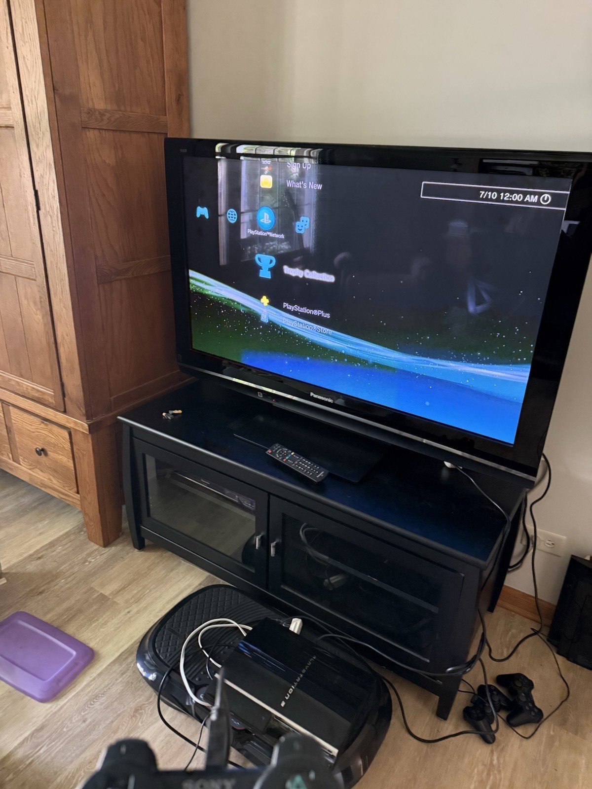 PS3 Play Station Backwards Compatible 60gb with 2 Controllers CECHE01 Tested