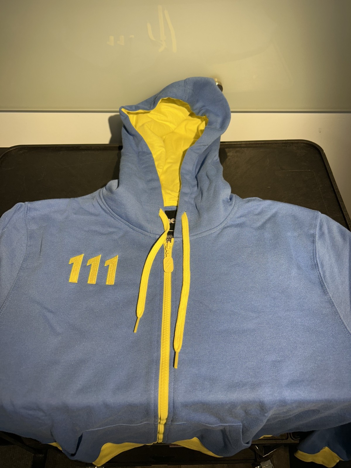 Bethesda Fallout Vault 111 Hoodie Size M – L – XXL – BRAND NEW IN ORIGINAL PKG.