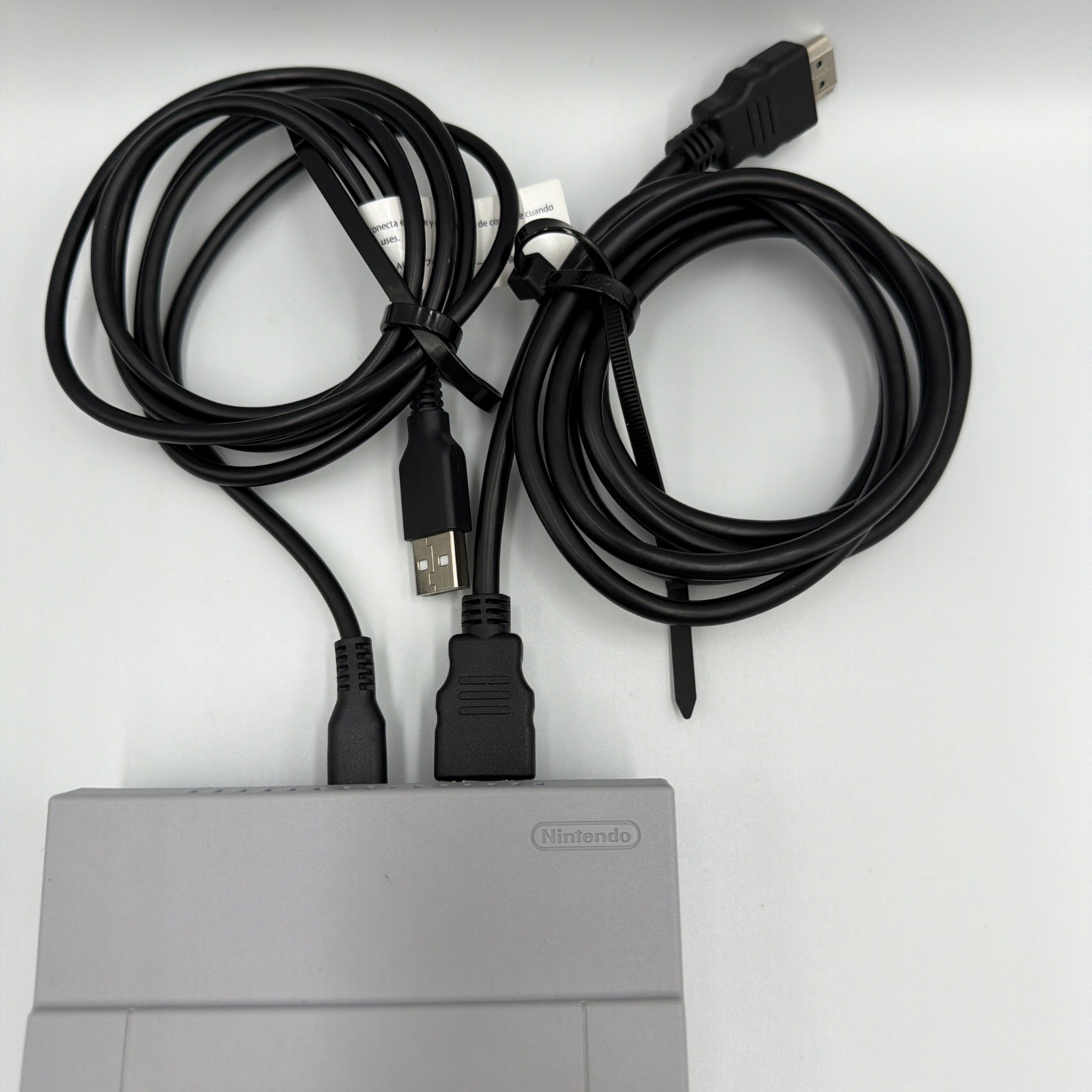 Nintendo Super NES Classic Edition Mini Console CLV-201 w/2 Controllers no box
