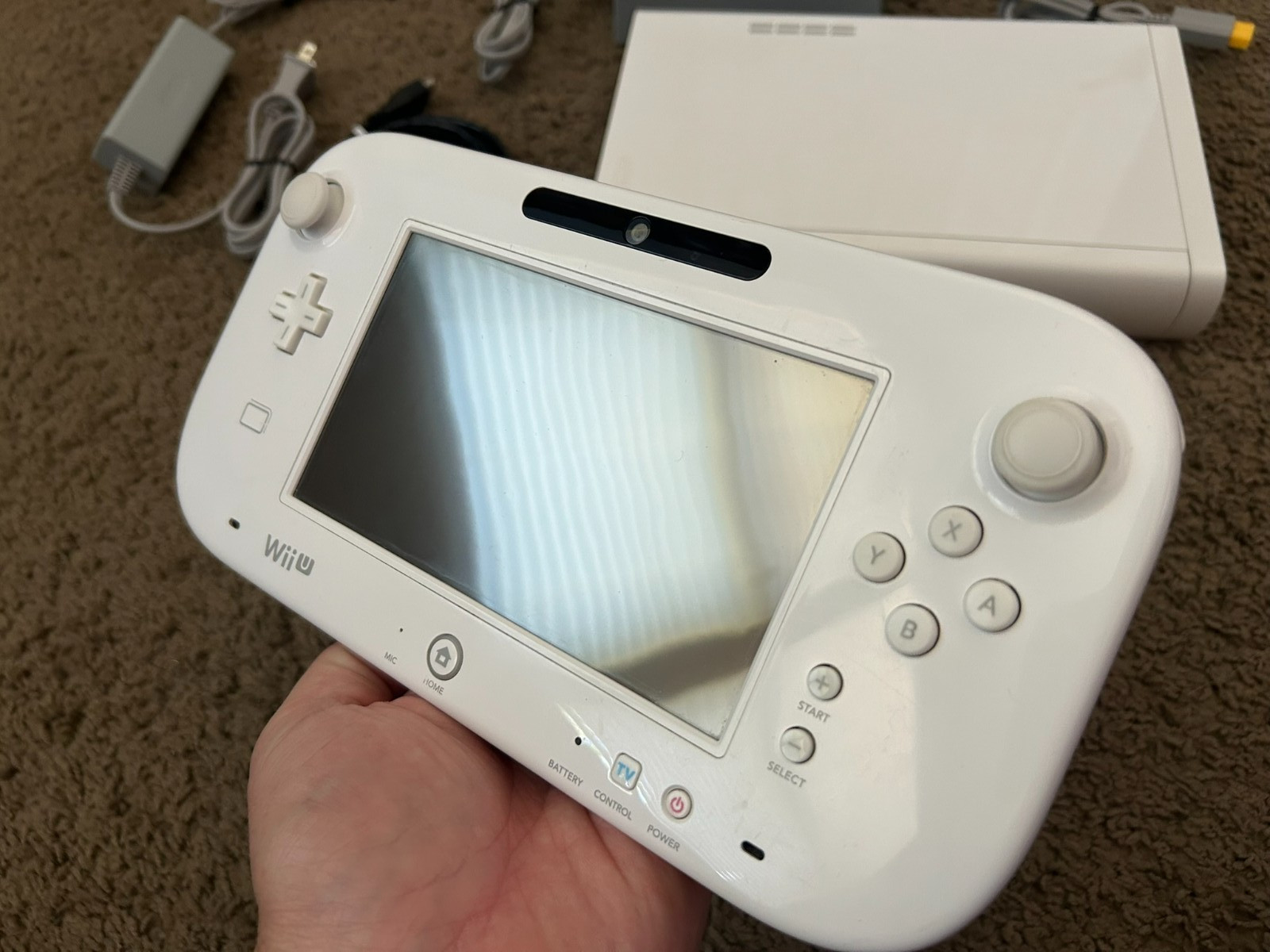 Nintendo Wii U 8GB Console + Super Smash Bros. bundle lot white system