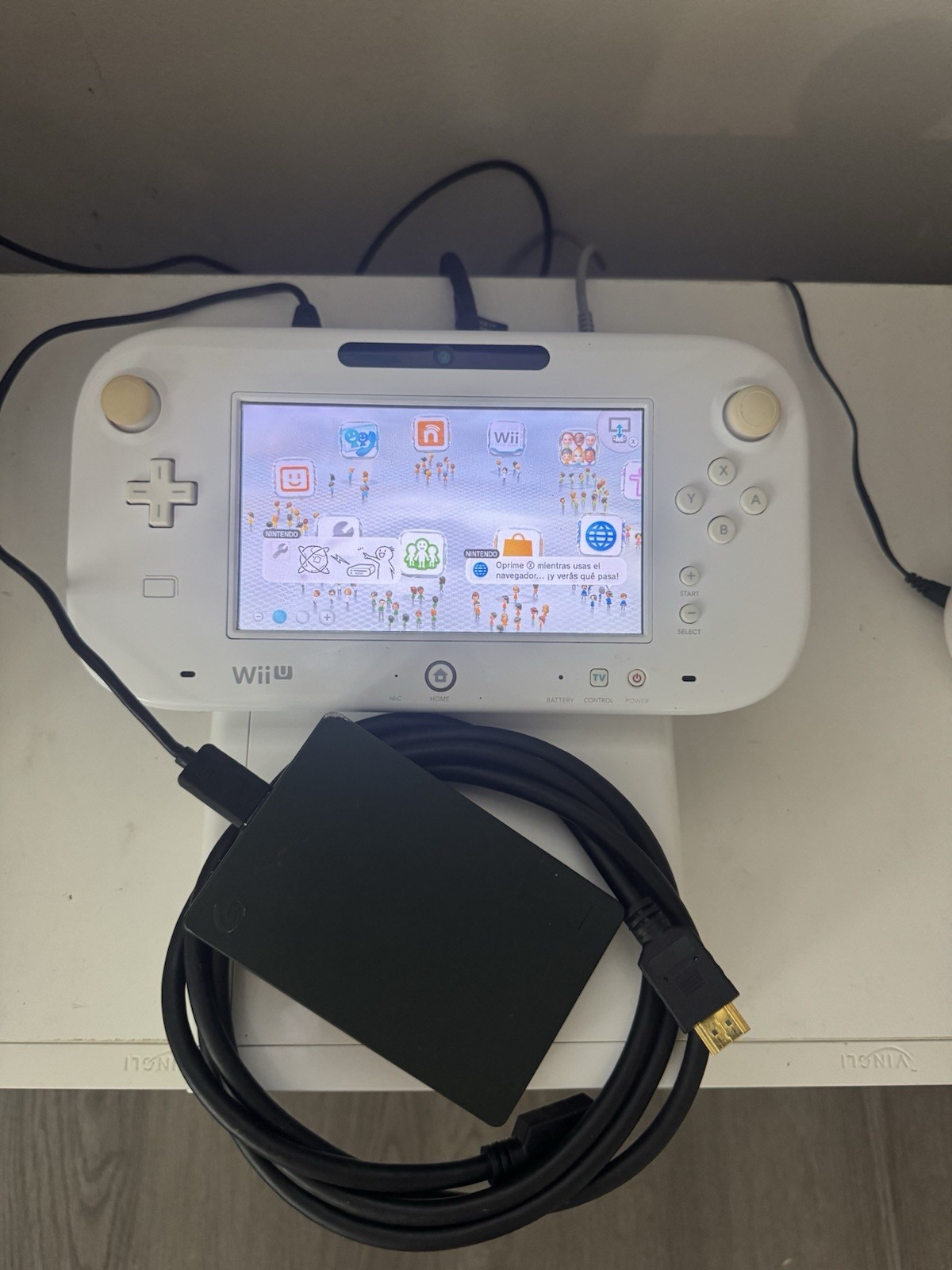 Nintendo Wii U White Console 1080p Region Free w/ GamePad HDMI