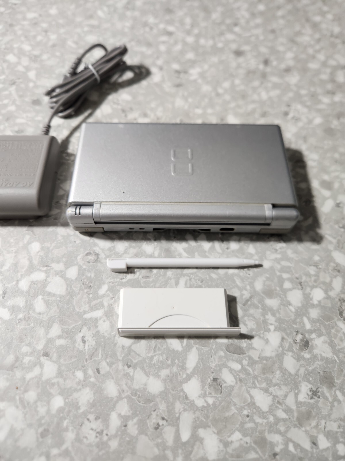 Nintendo DS Lite System Portable Gaming Console – Silver/white