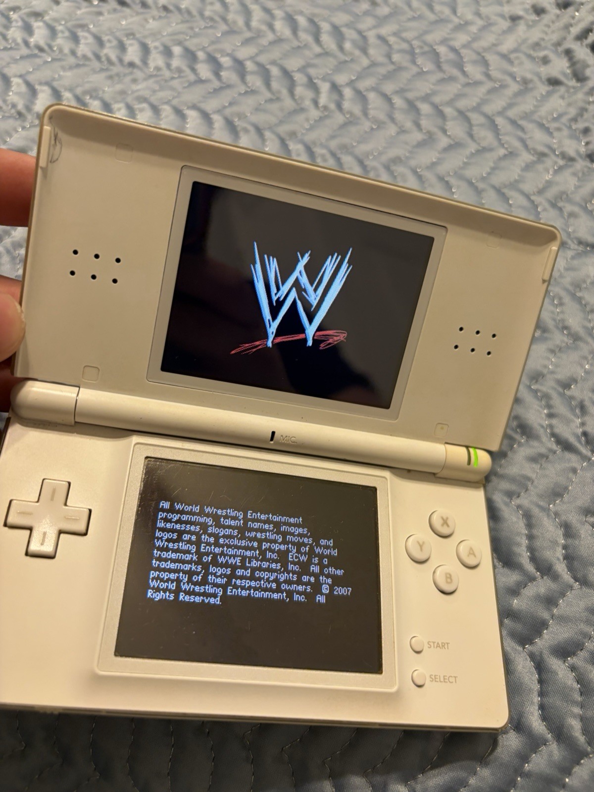 Nintendo DS Lite White Handheld Console Backlit w/ Charger, Stylus & Game