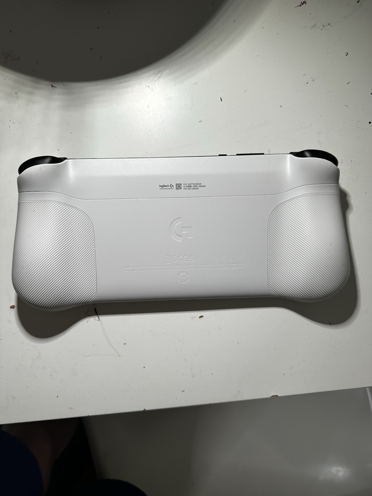 Logitech G Cloud Handheld Gaming Console White 64GB 1080p Android Wi-Fi