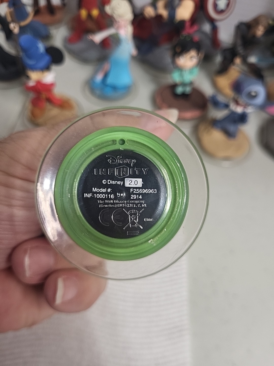 disney infinity 1.0-3.0 game XBOX 360 & Figures, Not Sure What Plays W/ The Game