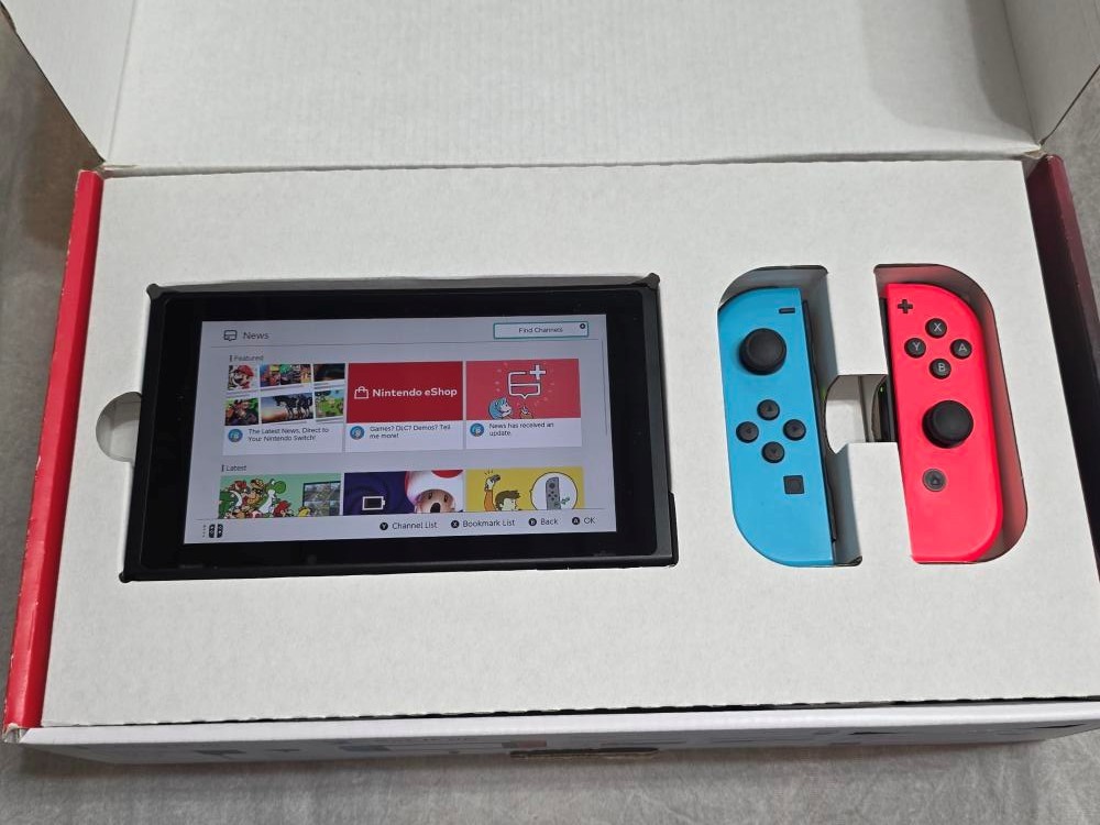 NINTENDO HAC-001 (-01) RED/BLUE – V2 (PIT007406)