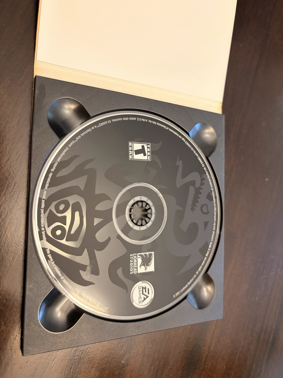 Black and White PC game – Disc and case, pristine disc!