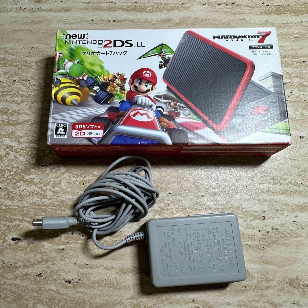 Nintendo New 2DS LL Mario Kart 7 Pack Complete in Box Near Mint 6923