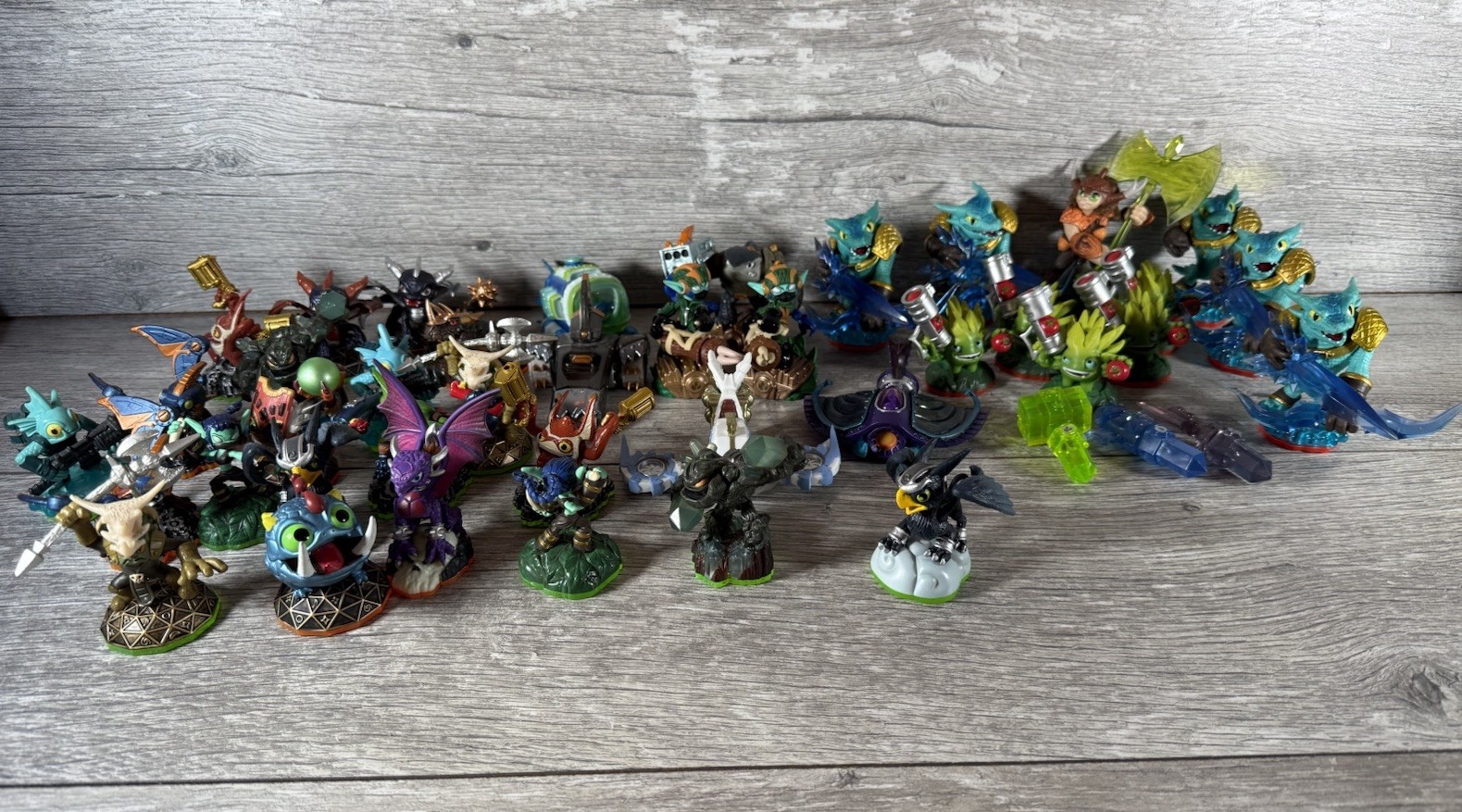 Activision Skylanders LOT OF 38: Trap Team, Superchargers & Spyros Adventures