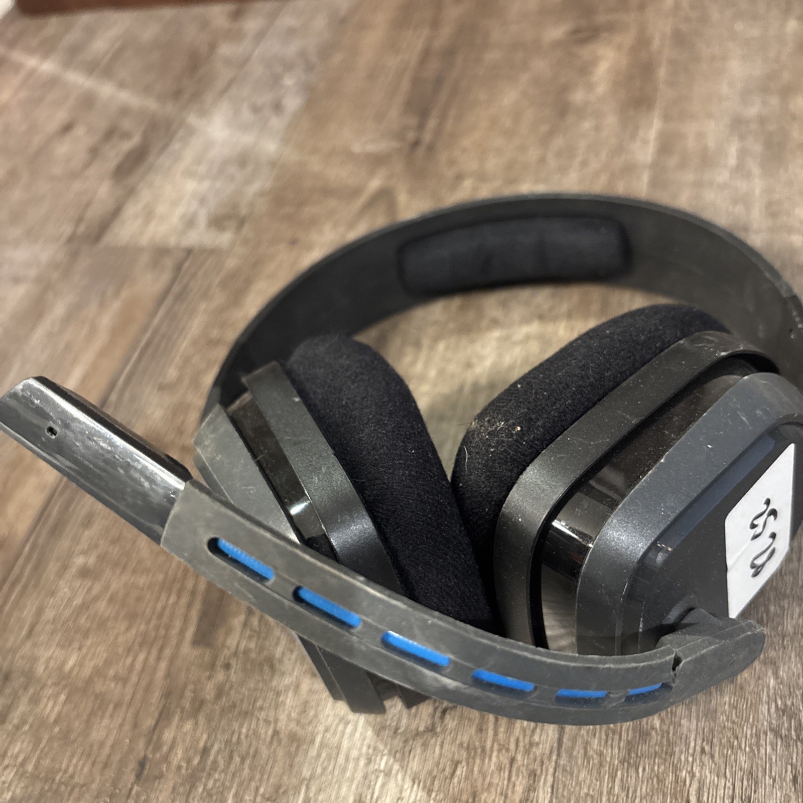 Astro Gaming-A10 Wired Stereo Over-the-Ear Gaming Headset PC, Xbox, PlayStation