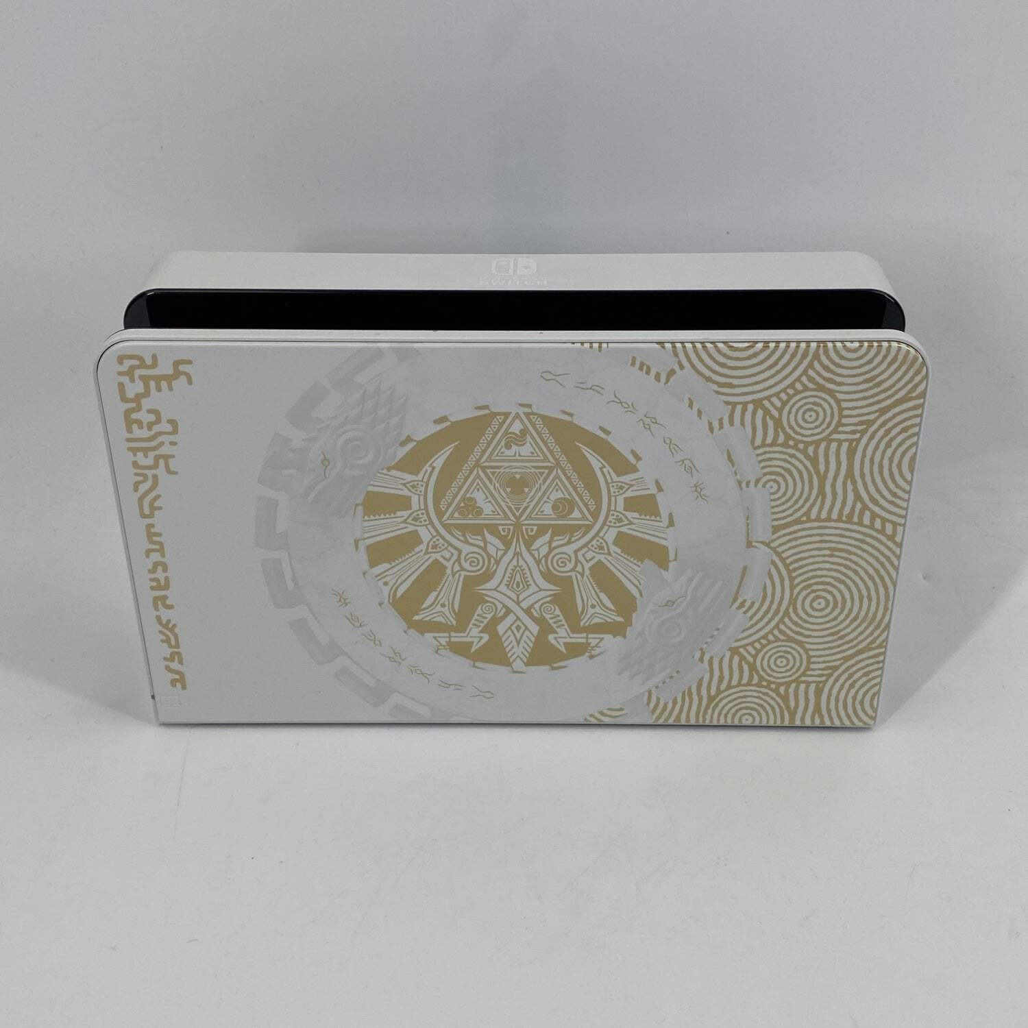 Nintendo Switch OLED The Legend of Zelda: Tears of the Kingdom Edition Bundle